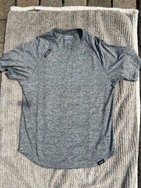 Legends Men's Gray Heathered Athletic Tee Size L